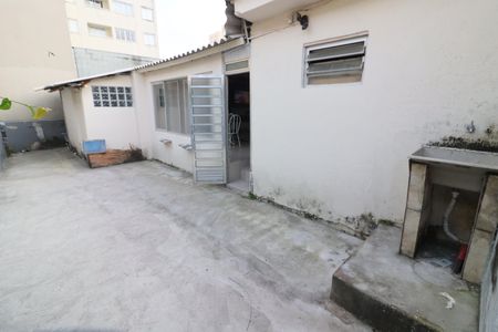 Casa para alugar com 60m², 1 quarto e sem vagaÁrea de Serviço