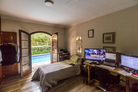 Casa de condomínio à venda com 375m², 3 quartos e 4 vagasSuíte