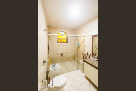 Casa de condomínio à venda com 375m², 3 quartos e 4 vagasBanheiro da Suíte