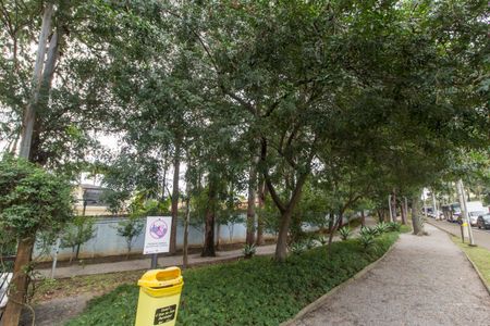 Casa de condomínio à venda com 375m², 3 quartos e 4 vagasVista da Rua