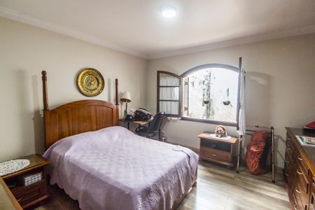 Casa de condomínio à venda com 375m², 3 quartos e 4 vagasSuíte