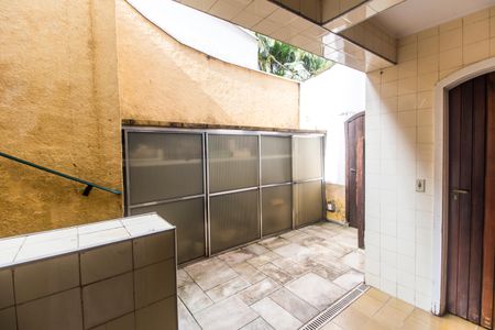 Casa de condomínio à venda com 375m², 3 quartos e 4 vagasÁrea de Serviço