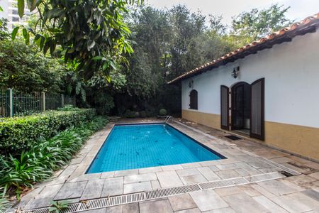 Casa de condomínio à venda com 375m², 3 quartos e 4 vagasPiscina
