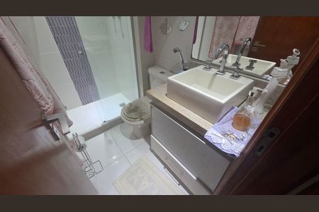 Apartamento para alugar com 100m², 2 quartos e 2 vagasBanheiro