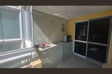 Apartamento para alugar com 100m², 2 quartos e 2 vagasVaranda