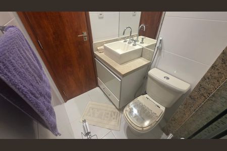 Apartamento para alugar com 100m², 2 quartos e 2 vagasBanheiro