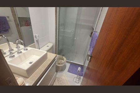 Apartamento para alugar com 100m², 2 quartos e 2 vagasBanheiro