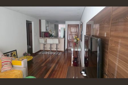 Apartamento para alugar com 100m², 2 quartos e 2 vagasSala