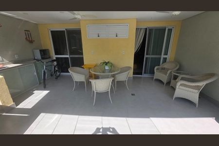 Apartamento para alugar com 100m², 2 quartos e 2 vagasVaranda