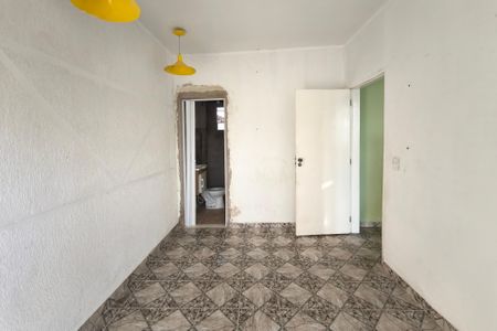 Casa para alugar com 120m², 2 quartos e 2 vagasCômodo extra