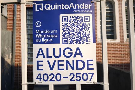 Casa para alugar com 120m², 2 quartos e 2 vagasPLACA INSTALADA NA FACHADA