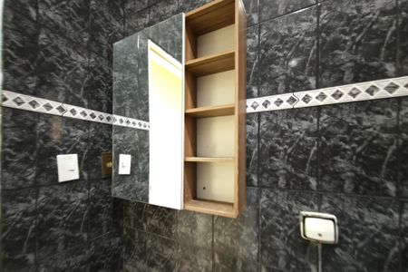 Casa para alugar com 120m², 2 quartos e 2 vagasBanheiro