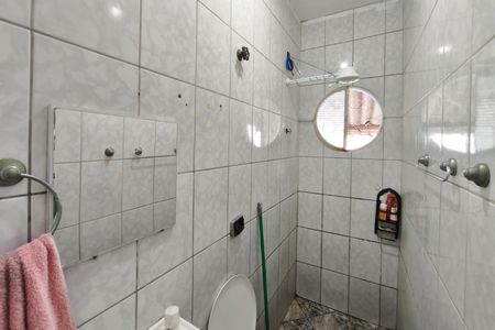 Casa para alugar com 120m², 2 quartos e 2 vagasEdícula - Banheiro