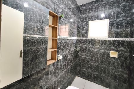 Casa para alugar com 120m², 2 quartos e 2 vagasBanheiro