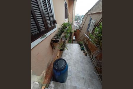 Casa à venda com 132m², 2 quartos e 2 vagasCORREDOR EXTERNO