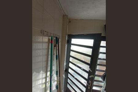 Casa à venda com 132m², 2 quartos e 2 vagasLAVANDERIA