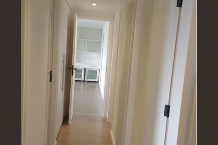 Apartamento à venda com 126m², 4 quartos e 3 vagas Apartamento à venda com 126m², 4 quartos e 3 vagasQuarto