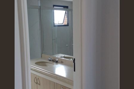 Apartamento à venda com 126m², 4 quartos e 3 vagas Apartamento à venda com 126m², 4 quartos e 3 vagasBanheiro