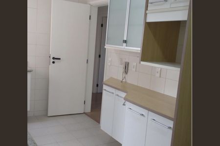 Apartamento à venda com 126m², 4 quartos e 3 vagas Apartamento à venda com 126m², 4 quartos e 3 vagasCozinha