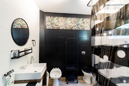 Casa para alugar com 200m², 4 quartos e sem vagaBanheiro