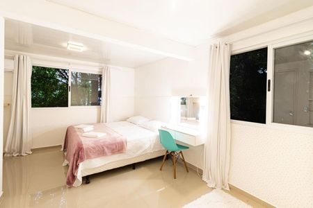 Casa para alugar com 200m², 4 quartos e sem vagaQuarto