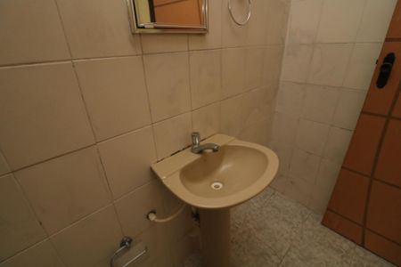 Casa para alugar com 260m², 2 quartos e 3 vagasBanheiro C2