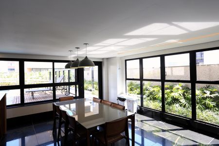 Apartamento à venda com 195m², 2 quartos e 2 vagasEspaço Gourmet