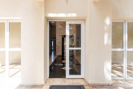 Apartamento para alugar com 162m², 4 quartos e 3 vagas Apartamento para alugar com 162m², 4 quartos e 3 vagasEntrada