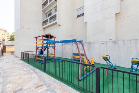 Apartamento para alugar com 162m², 4 quartos e 3 vagas Apartamento para alugar com 162m², 4 quartos e 3 vagasÁrea comum - Playground