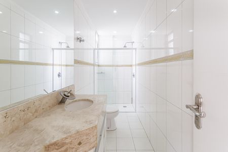 Apartamento para alugar com 162m², 4 quartos e 3 vagasBanheiro Social