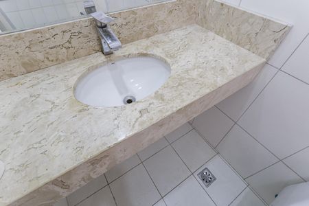 Apartamento para alugar com 162m², 4 quartos e 3 vagasBanheiro da Suíte 1