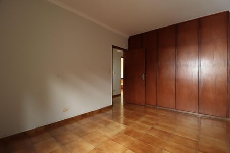 Apartamento para alugar com 203m², 4 quartos e 2 vagasQuarto 2