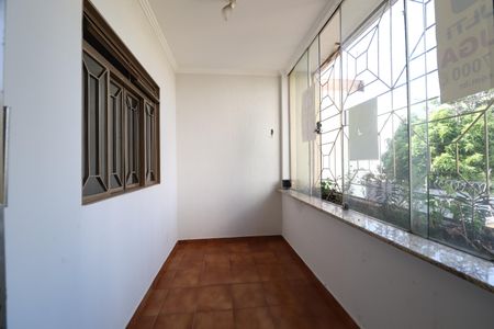 Sacada de apartamento para alugar com 4 quartos, 203m² em Tabajaras, Uberlândia
