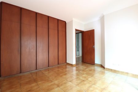 Apartamento para alugar com 203m², 4 quartos e 2 vagasQuarto 4
