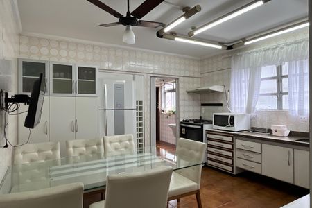 Apartamento para alugar com 187m², 3 quartos e 1 vagaCozinha 