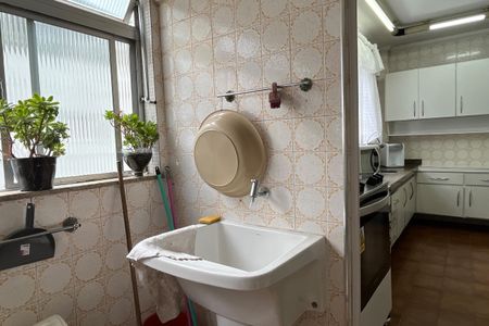 Apartamento para alugar com 187m², 3 quartos e 1 vagaÁrea de Serviço