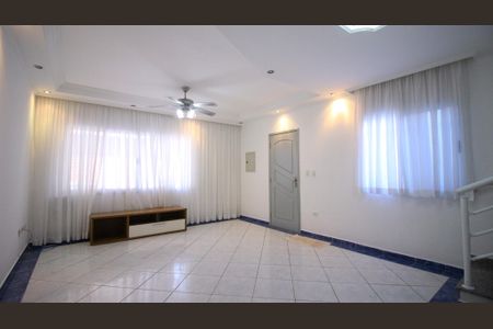 Casa à venda com 3 quartos, 128m² em Vila Prudente, São Paulo