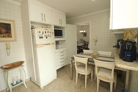 Apartamento para alugar com 110m², 3 quartos e 1 vagaCozinha