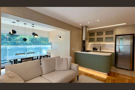 Apartamento para alugar com 70m², 2 quartos e 1 vagaSala