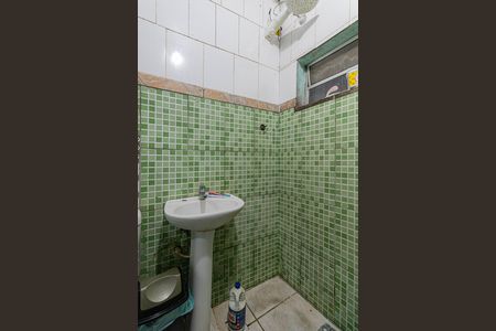 Casa à venda com 250m², 2 quartos e sem vagaCasa 2 - Banheiro 