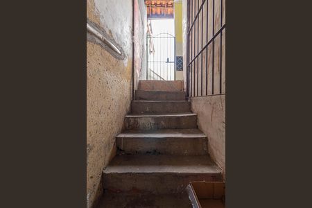 Casa à venda com 250m², 2 quartos e sem vagaEscada
