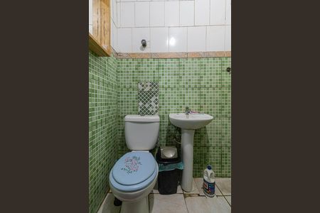 Casa à venda com 250m², 2 quartos e sem vagaCasa 2 - Banheiro 