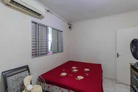 Casa à venda com 250m², 2 quartos e sem vagaQuarto 1