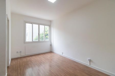 Sala/Quarto de apartamento para alugar com 1 quarto, 30m² em Azenha, Porto Alegre
