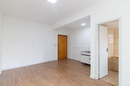 Apartamento à venda com 30m², 1 quarto e sem vaga Apartamento à venda com 30m², 1 quarto e sem vagaSala/Quarto