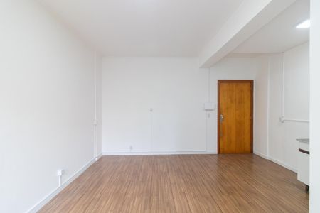 Apartamento à venda com 30m², 1 quarto e sem vaga Apartamento à venda com 30m², 1 quarto e sem vagaSala/Quarto