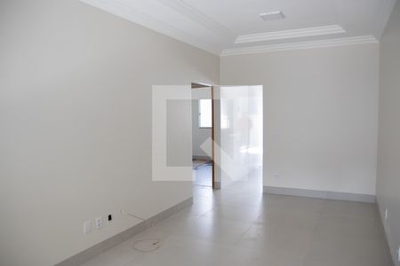 Sala de casa à venda com 3 quartos, 93m² em Jardim das Hortensias, Goiânia