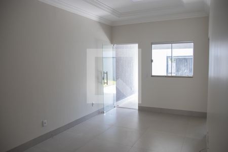 Sala de casa à venda com 3 quartos, 93m² em Jardim das Hortensias, Goiânia