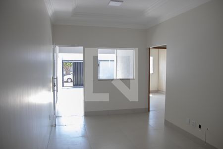 Sala de casa à venda com 3 quartos, 93m² em Jardim das Hortensias, Goiânia