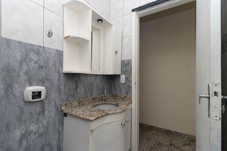 Casa à venda com 120m², 3 quartos e 2 vagas Casa à venda com 120m², 3 quartos e 2 vagasBenheiro 2